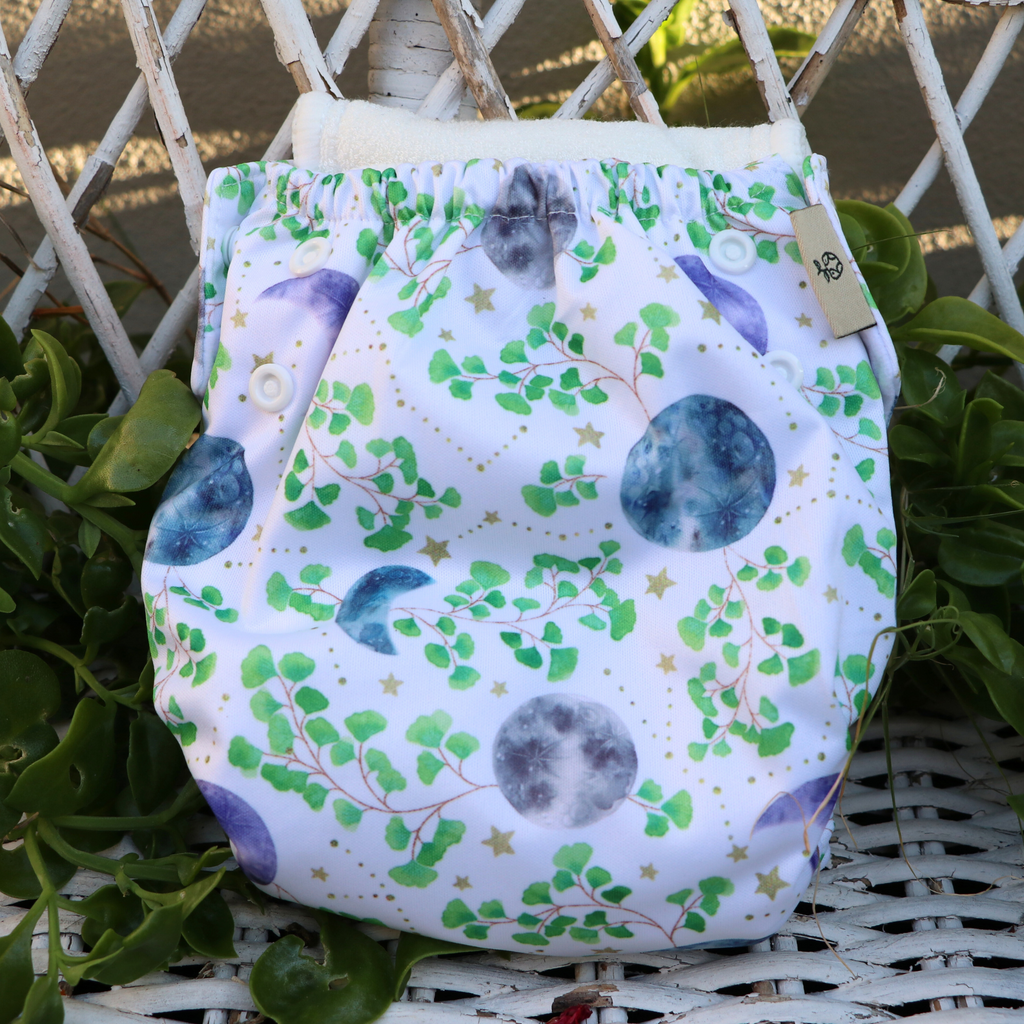 Snapping Cloth 'Moon phases' OSFM Side Snapping Cloth Nappy – Earthside Eco Bums