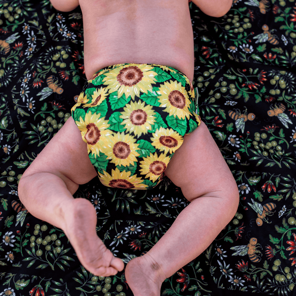 Snapping Cloth 'Sunny Daze' OSFM Side Snapping Cloth Nappy – Earthside Eco Bums