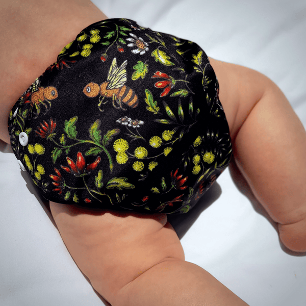 'Bee Mine' OSFM Side Snapping Cloth Nappy